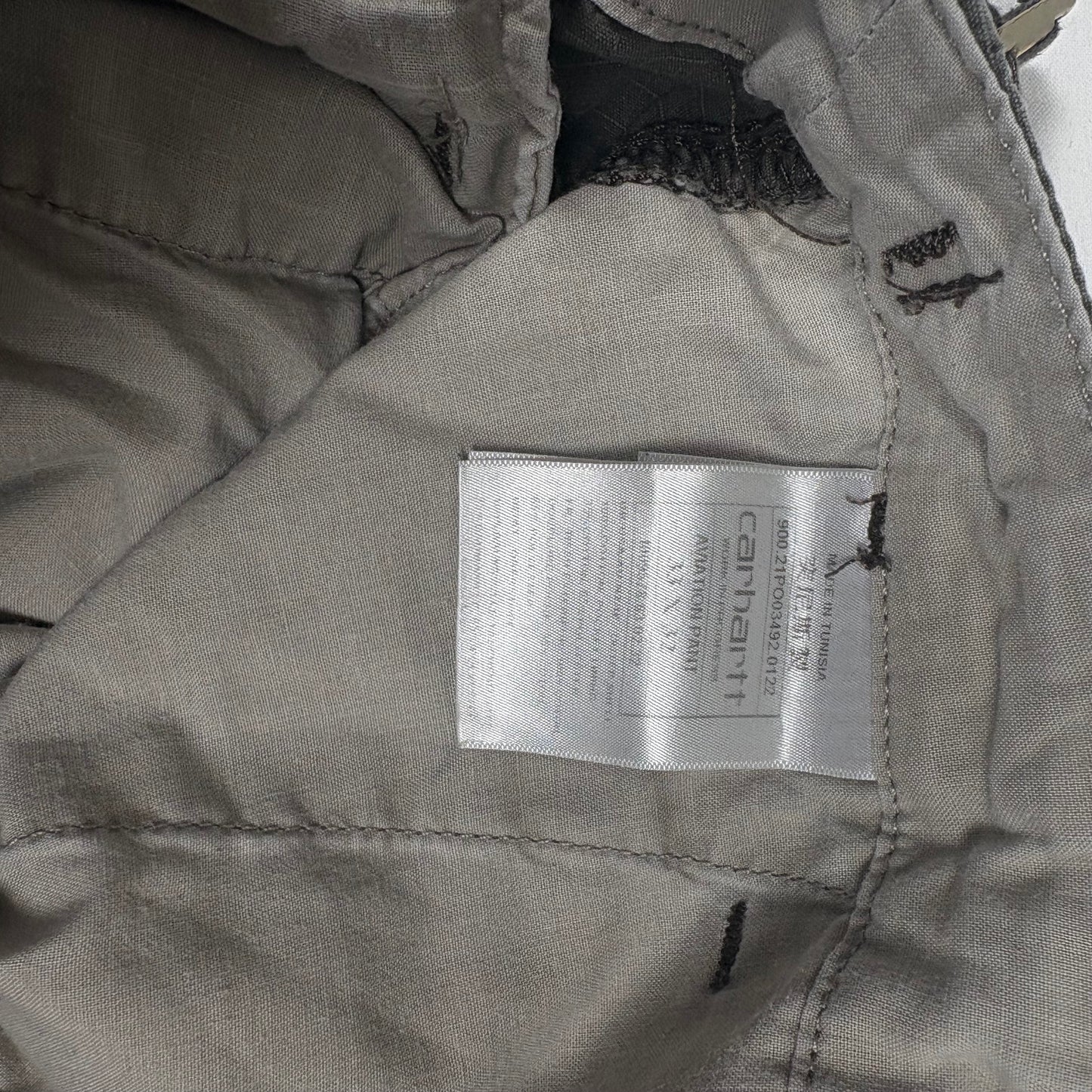 (M) Carhartt Cargo Pants
