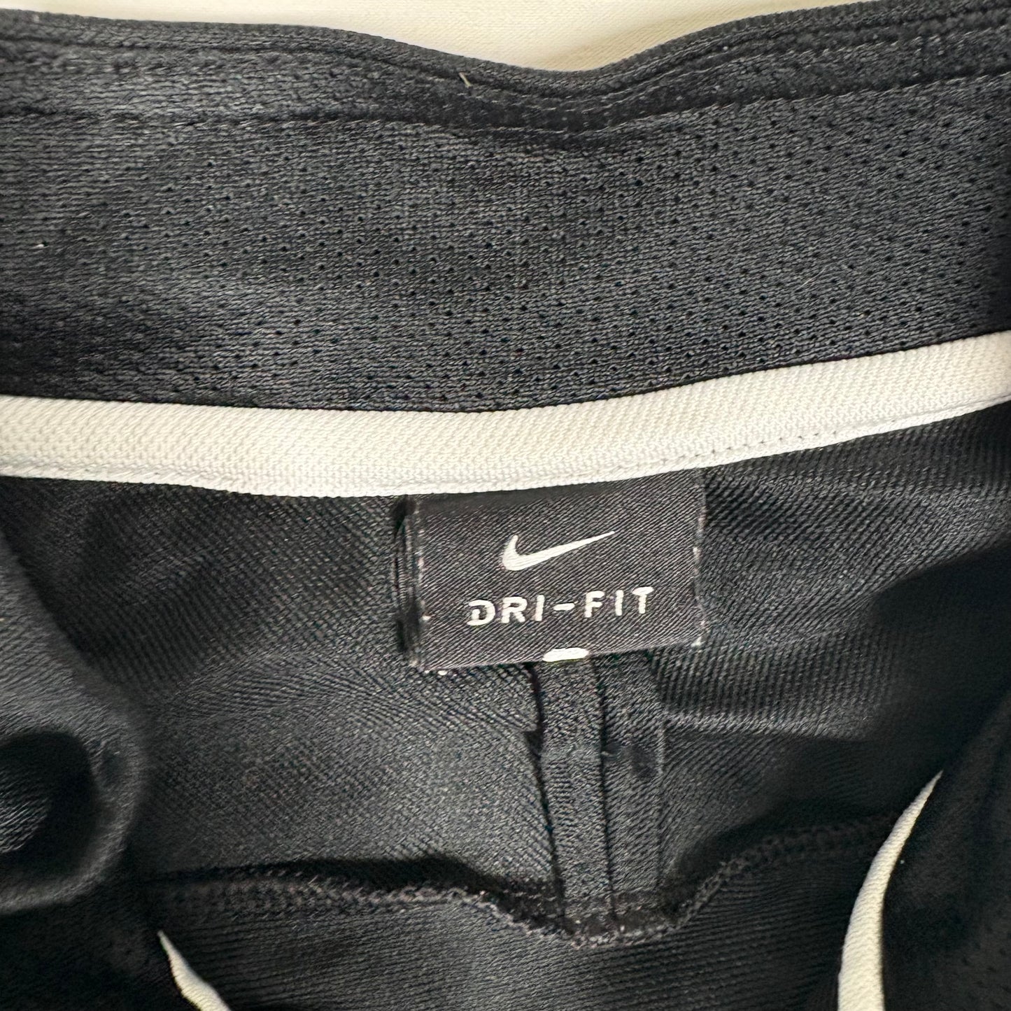 (S) Nike Dri-Fit Top