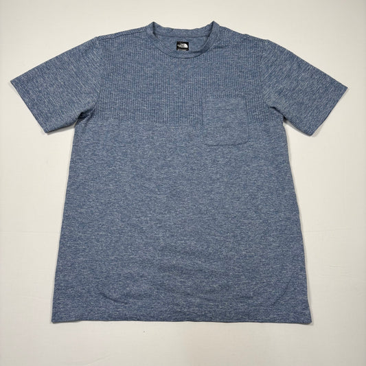 (L) The North Face T-Shirt