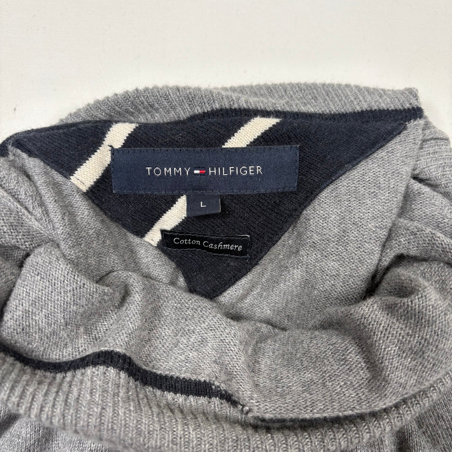 (L) Tommy Hilfiger Поло